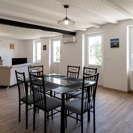 Maison Amelia Дом отдыха Паранти-ан-Борн